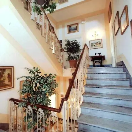 Viola Country house